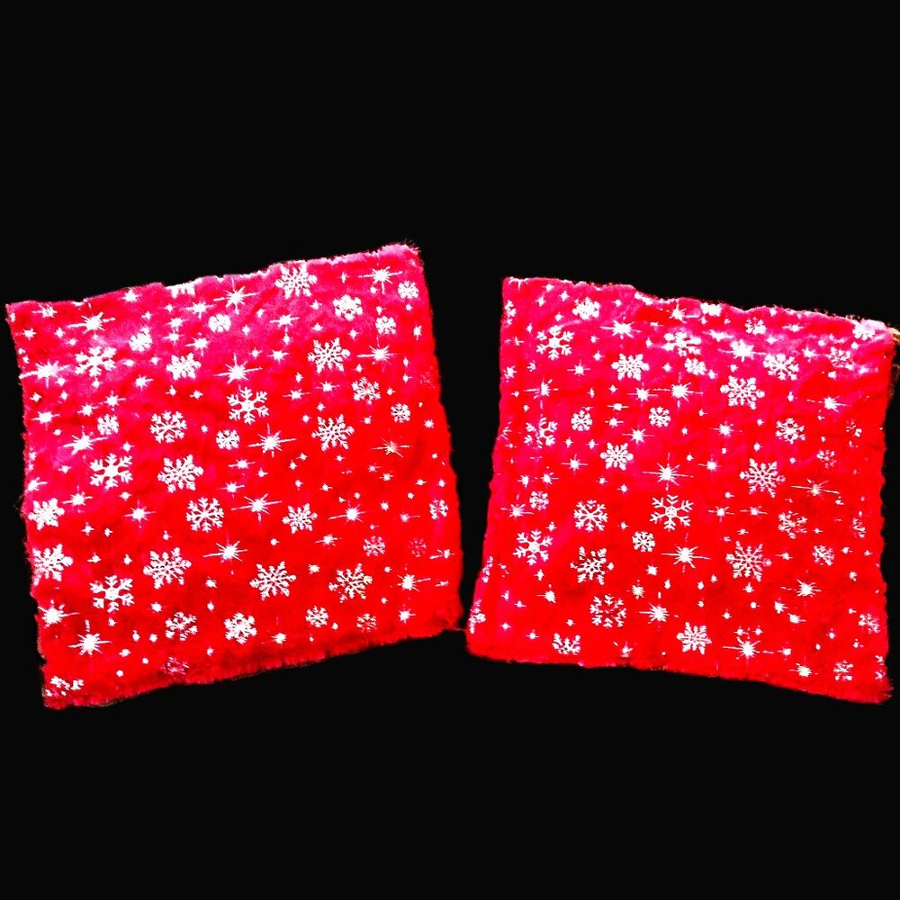 FUTEI Holiday Red Faux Fur w/Silver Snowflakes & Stars Pillow Covers 18" Set 2